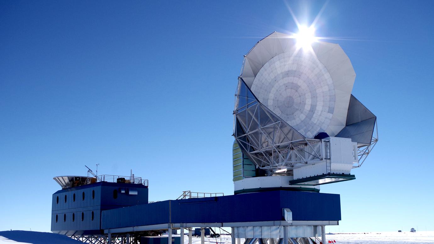 Next-gen camera for South Pole Telescope takes data on early universe | University of Chicago News