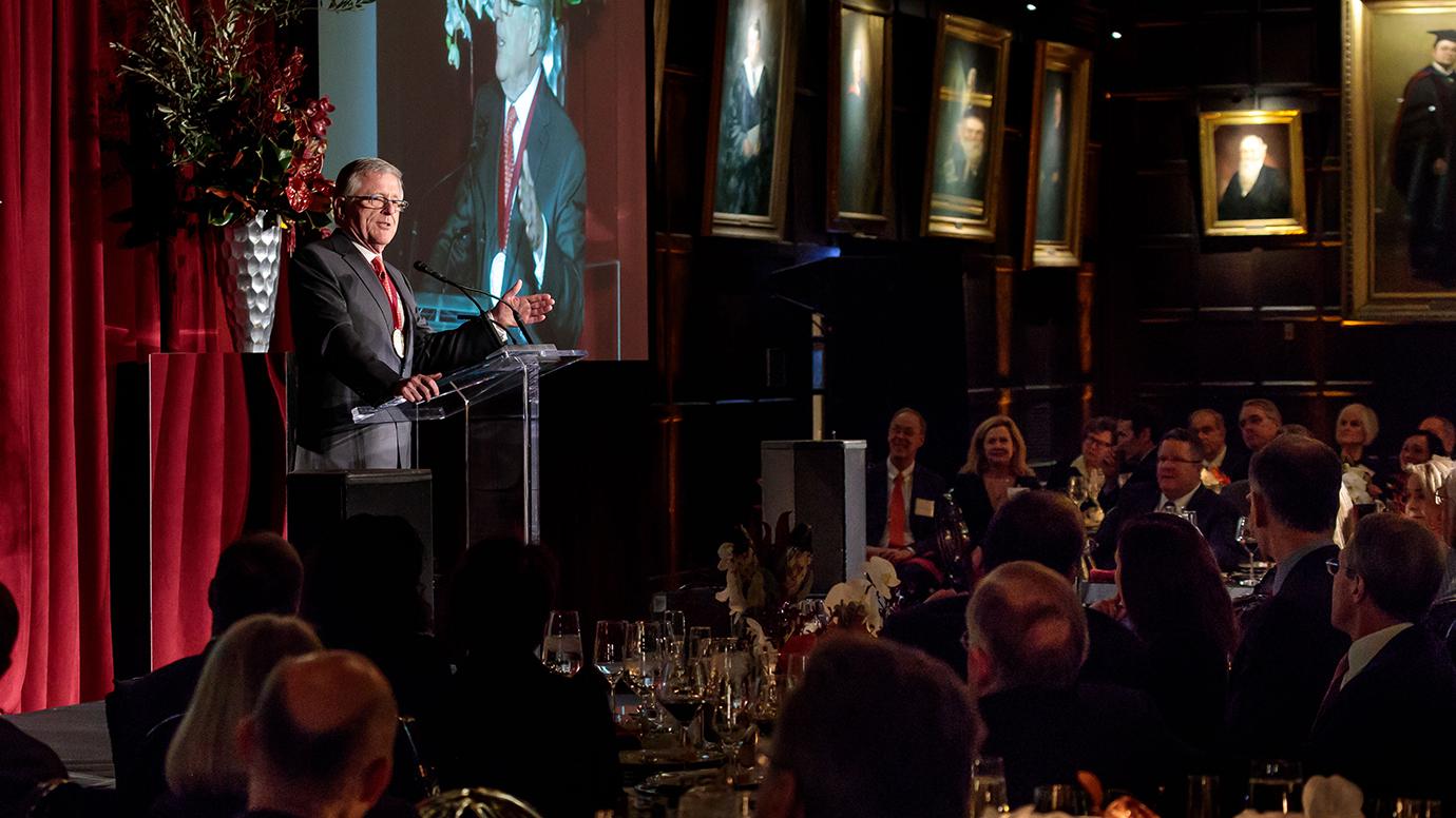 Alumnus David Booth gives $300 million; University of Chicago