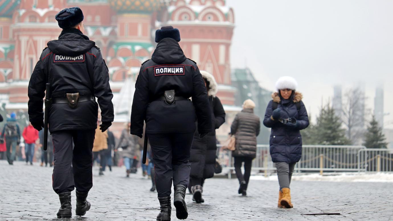 What Putin's invasion of Ukraine looks like for everyday Russians |  University of Chicago News