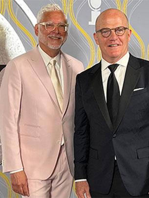 Executive Director Angel Ysaguirre and Charles Newell, the Marilyn F. Vitale artistic director, on the red carpet.