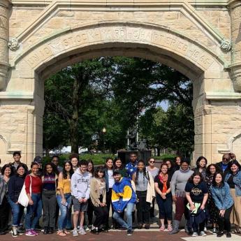 2019 SRTP students with Elise LaRose at Chicago Stockyards-US Social Histories