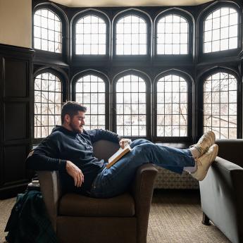 A student reads at Reynolds Club