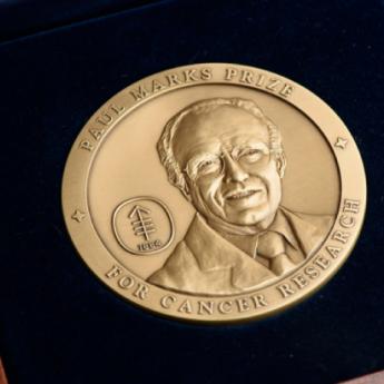 Paul Marks Prize medalion