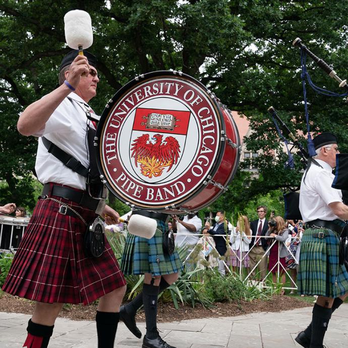 The University of Chicago Pipe Band procession